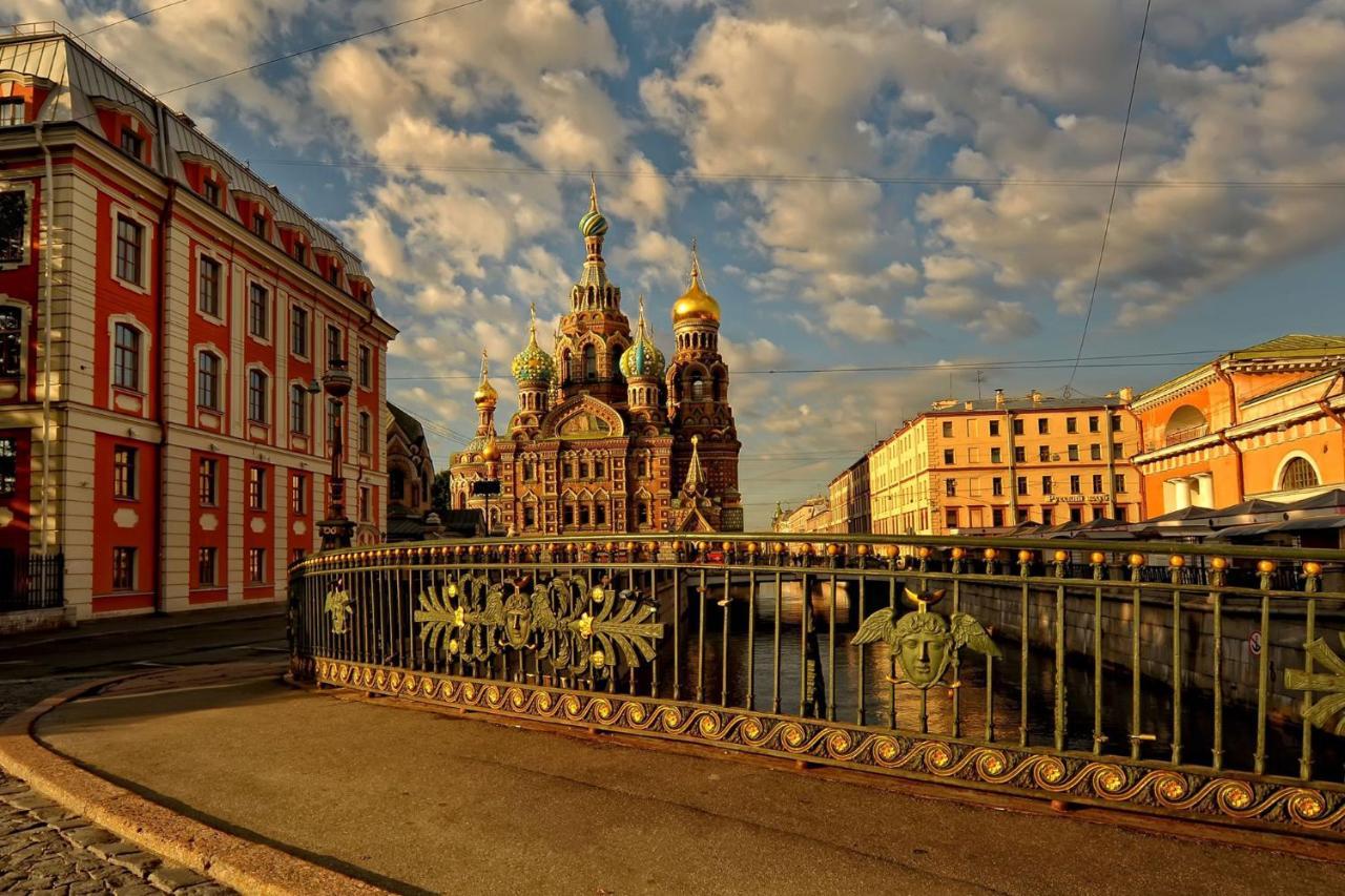 Griboedov House Bed & Breakfast Saint Petersburg Bagian luar foto